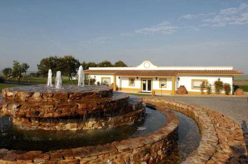 Vila Gale Alentejo Vineyard - Clube De Campo Albernoa Kültér fotó